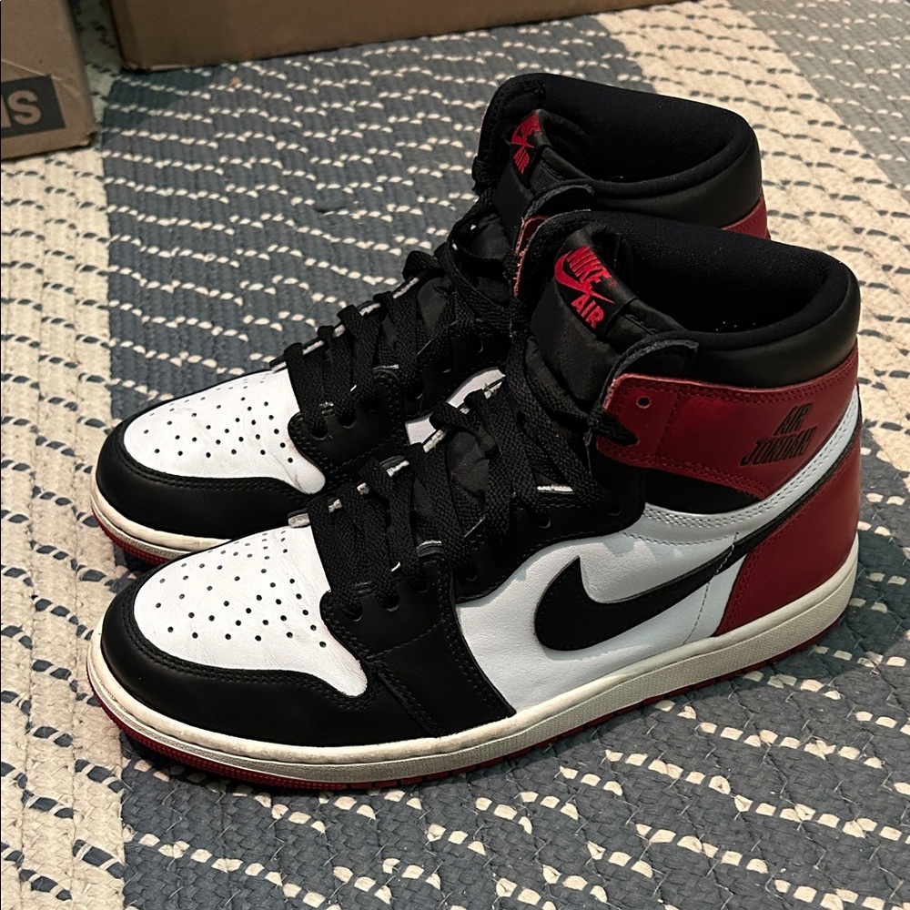 Jordan 1 Retro High OG Black Toe Reimagined 10m 2024